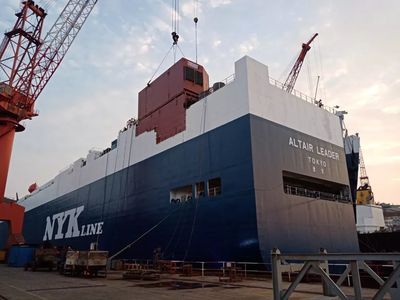 舟山中远海运重工完成首个汽车滚装船脱硫装置改装项目